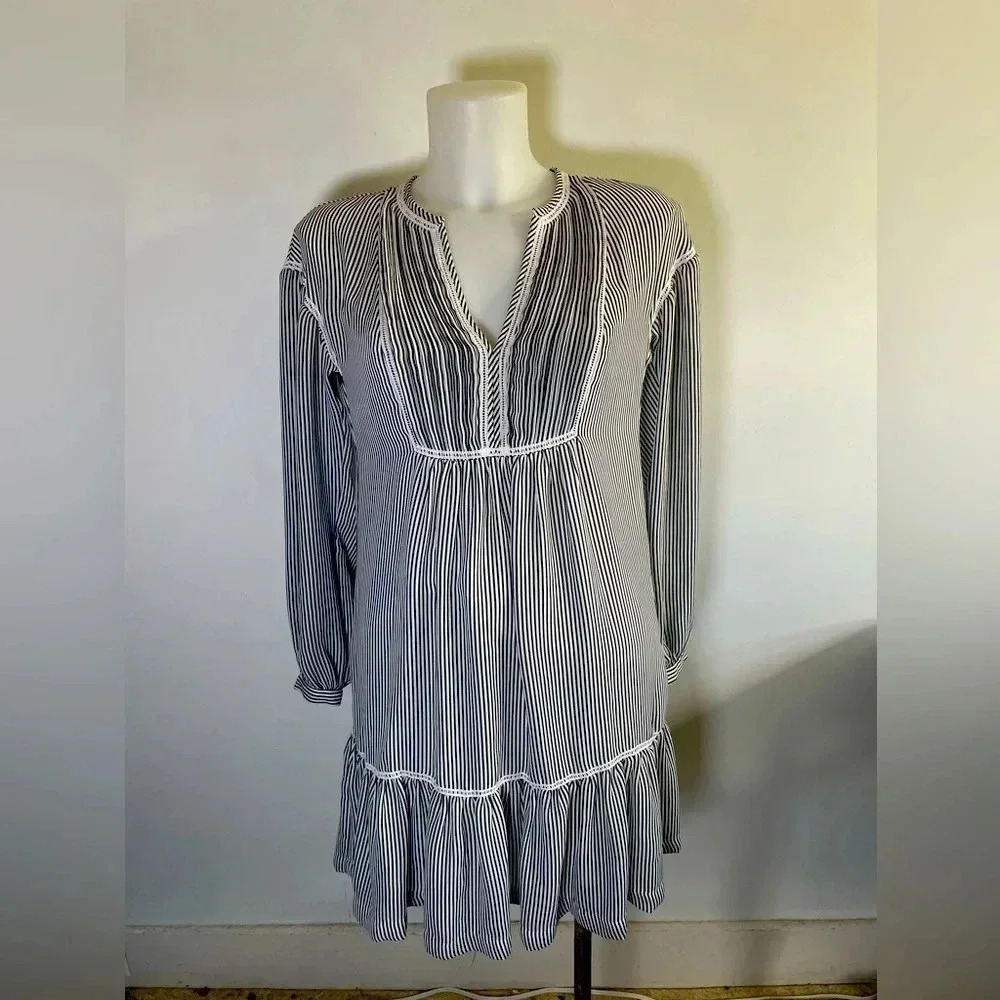 Banana Republic Swing Dress Striped Lace V Neck Black White XS Like New 0193